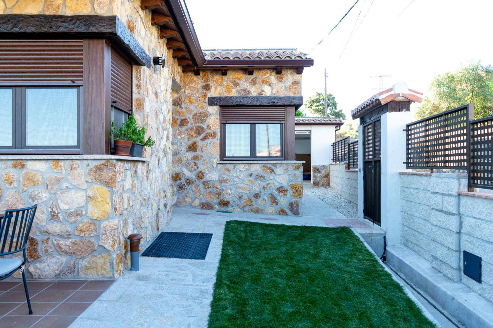 Casa Rural Madre Maravillas Navalcan Esterno foto